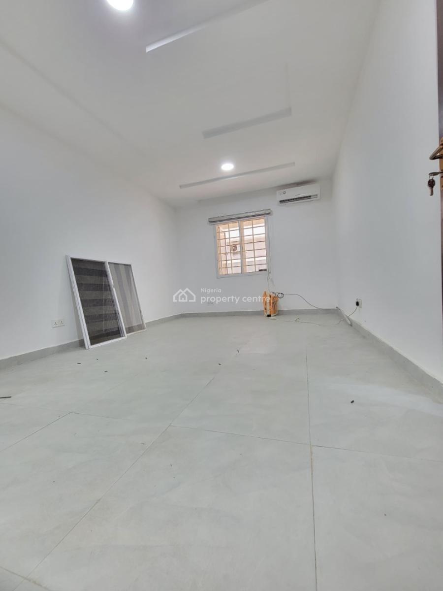 Sharp and Clean 2 Bedroom Apartment, Orchid Road, Lekki, Lagos, Flat / Apartment for Rent