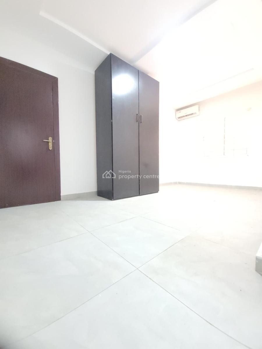 Sharp and Clean 2 Bedroom Apartment, Orchid Road, Lekki, Lagos, Flat / Apartment for Rent