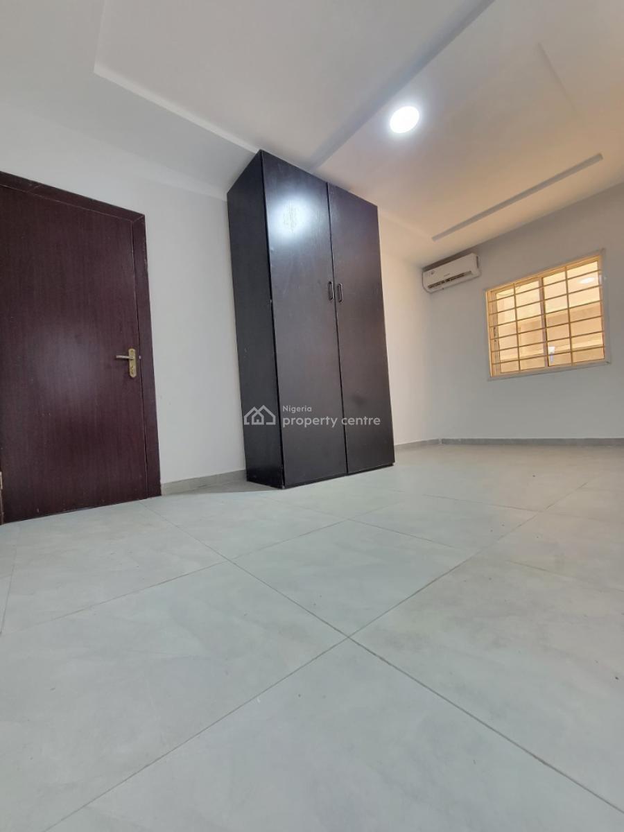 Sharp and Clean 2 Bedroom Apartment, Orchid Road, Lekki, Lagos, Flat / Apartment for Rent