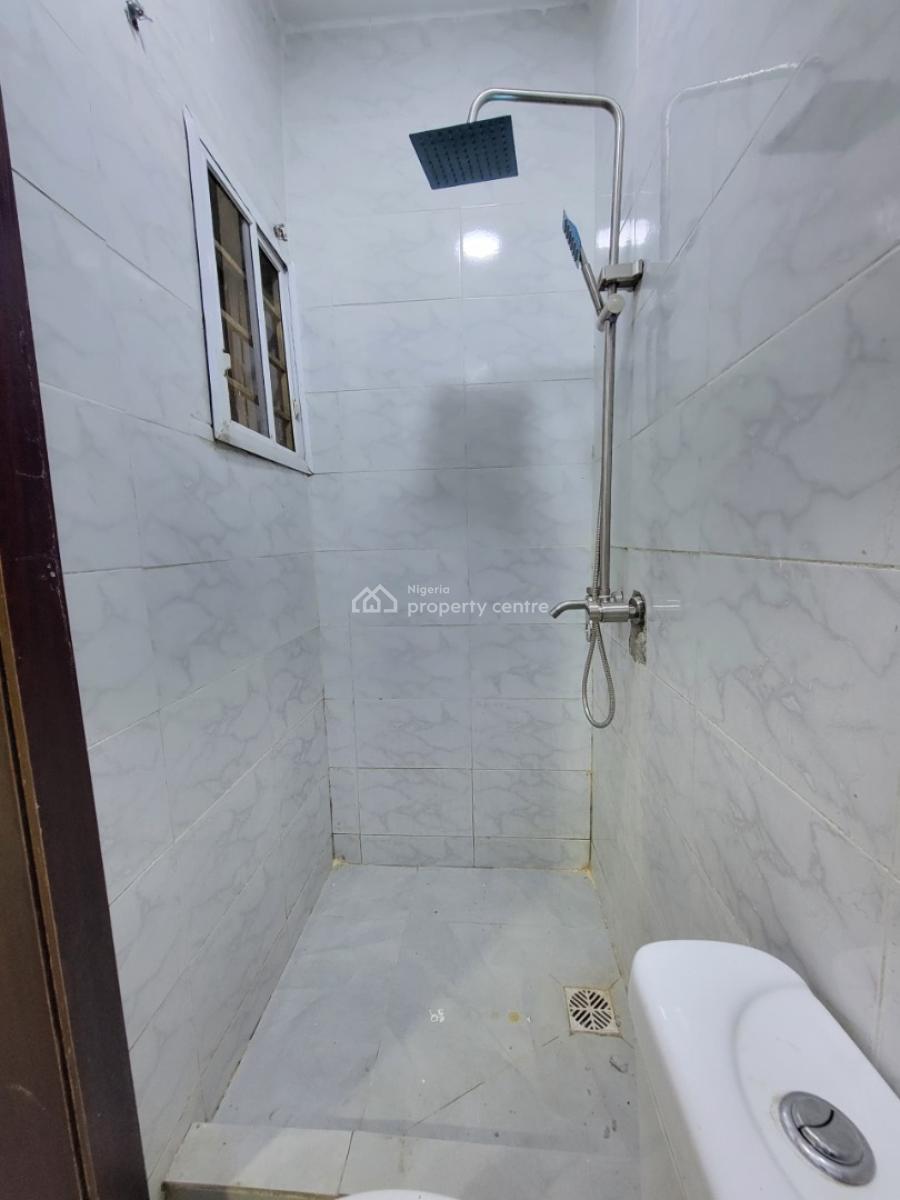 Sharp and Clean 2 Bedroom Apartment, Orchid Road, Lekki, Lagos, Flat / Apartment for Rent