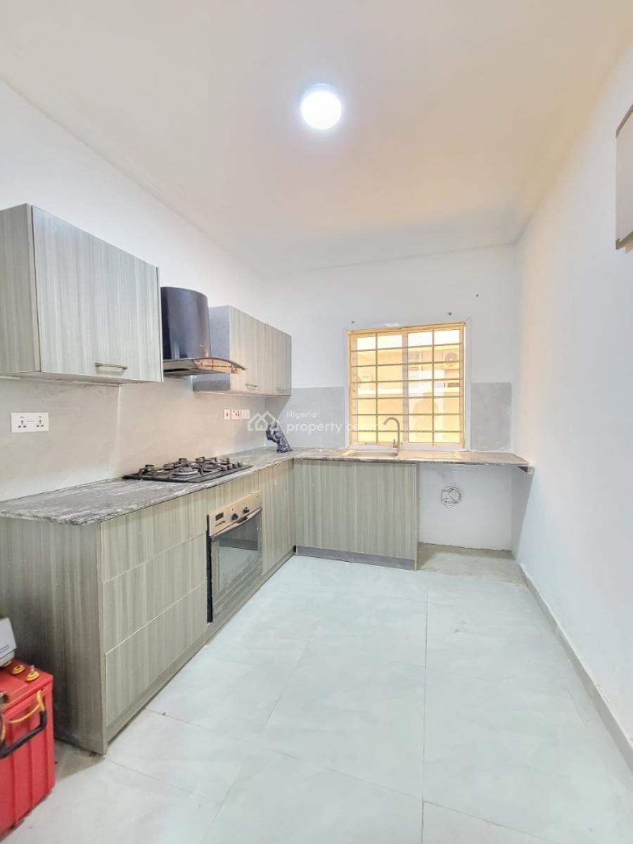 Sharp and Clean 2 Bedroom Apartment, Orchid Road, Lekki, Lagos, Flat / Apartment for Rent