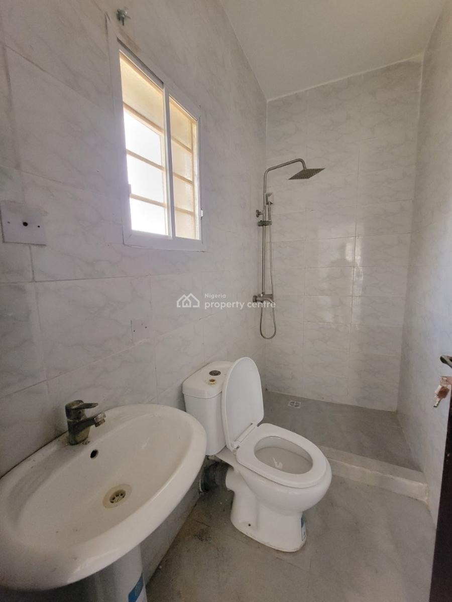 Sharp and Clean 2 Bedroom Apartment, Orchid Road, Lekki, Lagos, Flat / Apartment for Rent