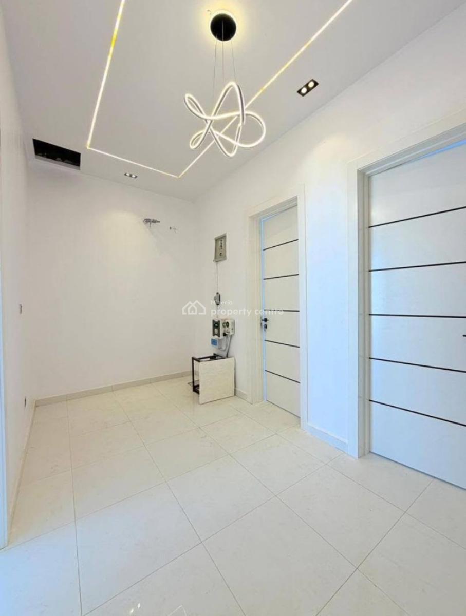 Elegant 4 Bedrooms Terrace, Ikota, Lekki, Lagos, Terraced Duplex for Sale