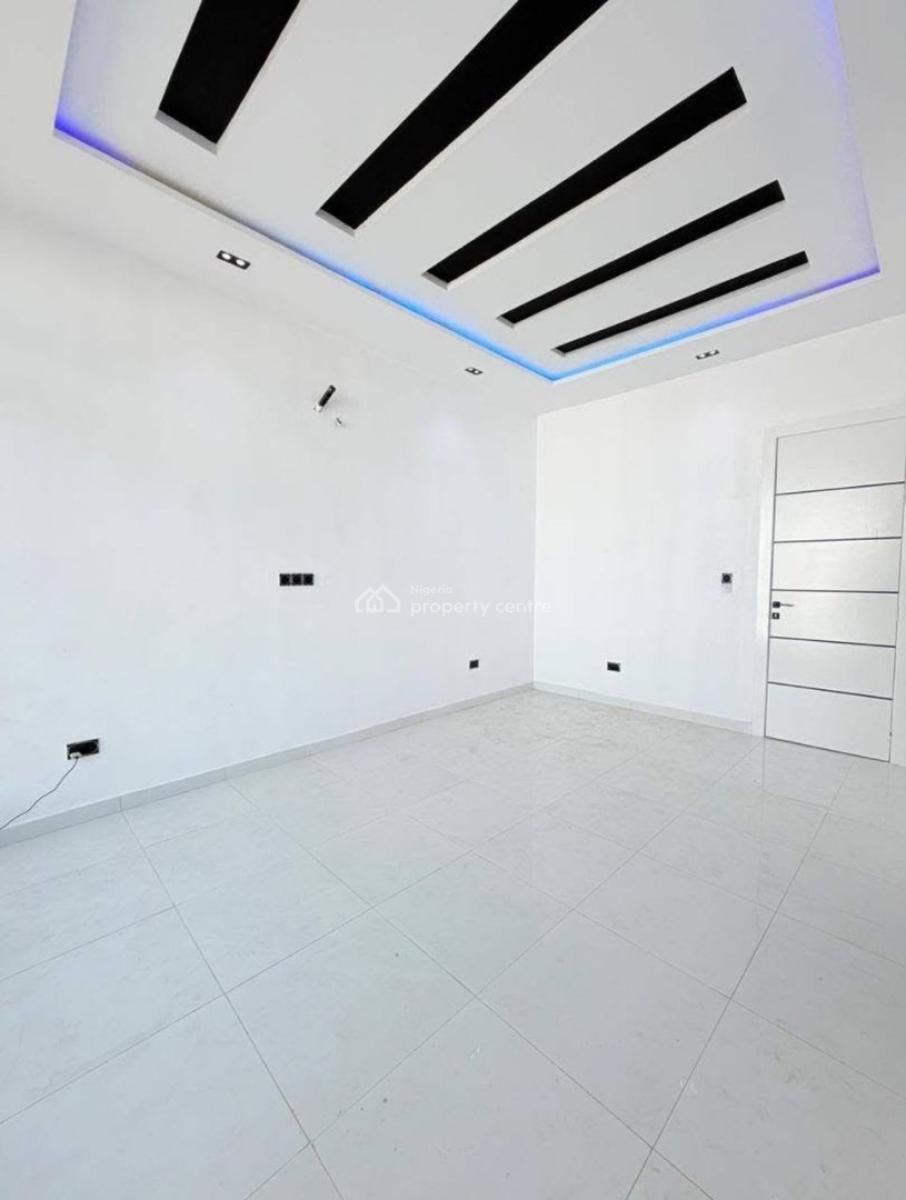 Elegant 4 Bedrooms Terrace, Ikota, Lekki, Lagos, Terraced Duplex for Sale