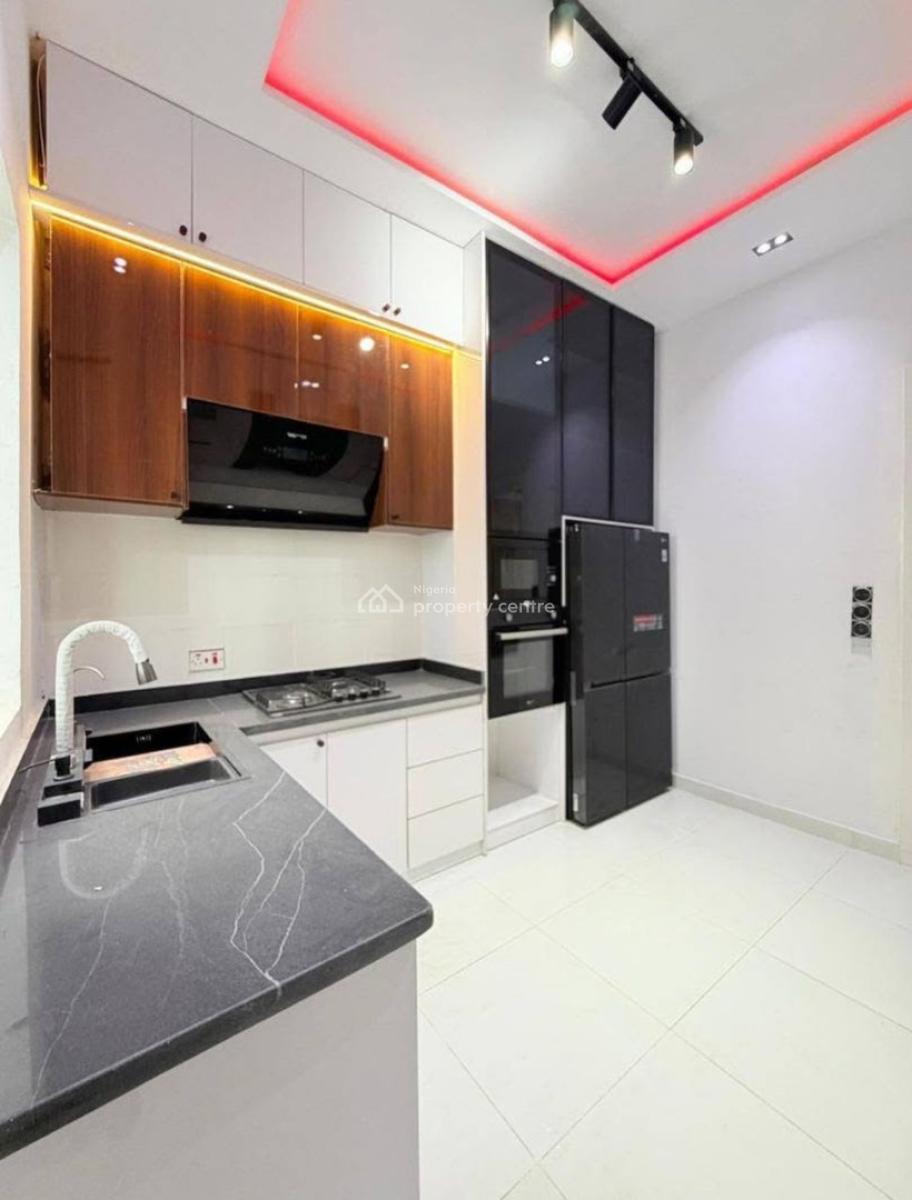 Elegant 4 Bedrooms Terrace, Ikota, Lekki, Lagos, Terraced Duplex for Sale