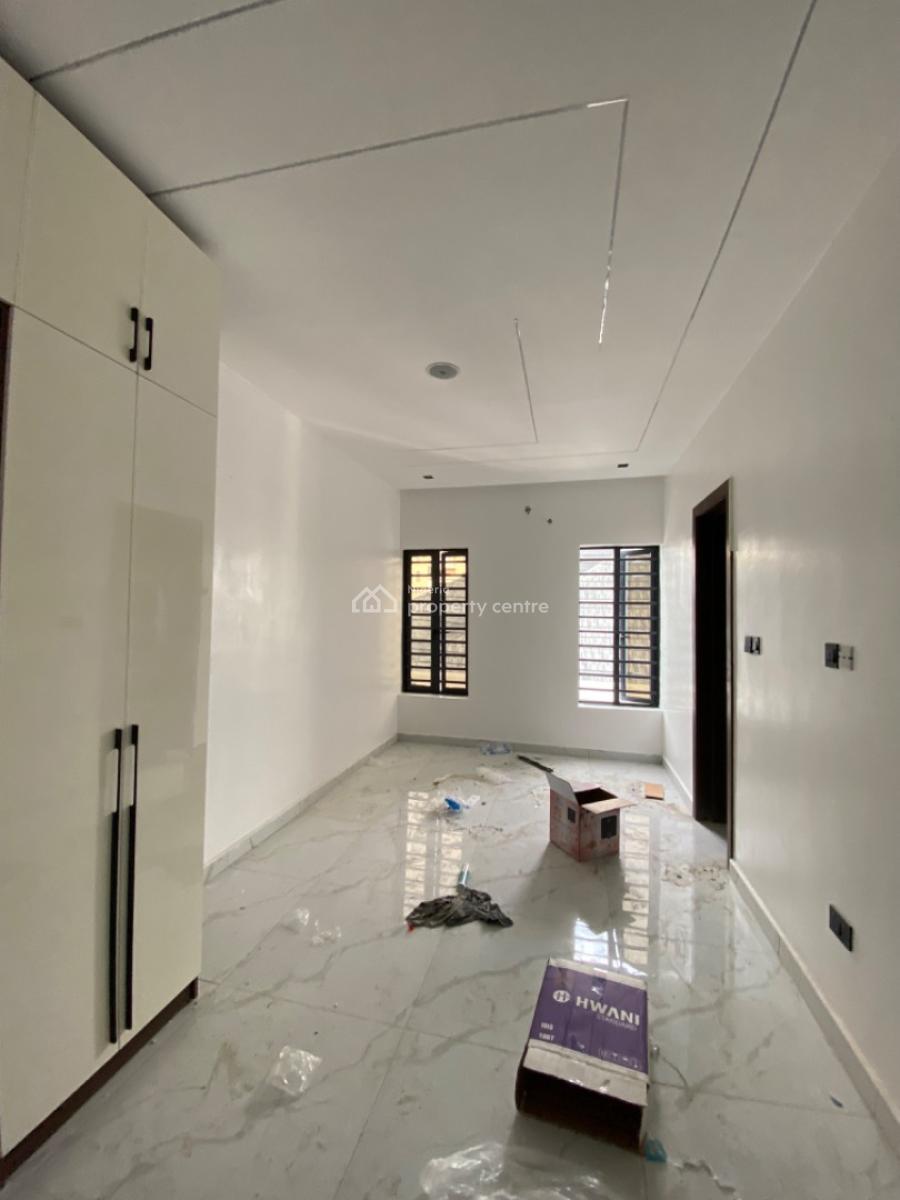 2 Bedroom Apartment, Ikate, Ikate, Lekki, Lagos, Block of Flats for Sale