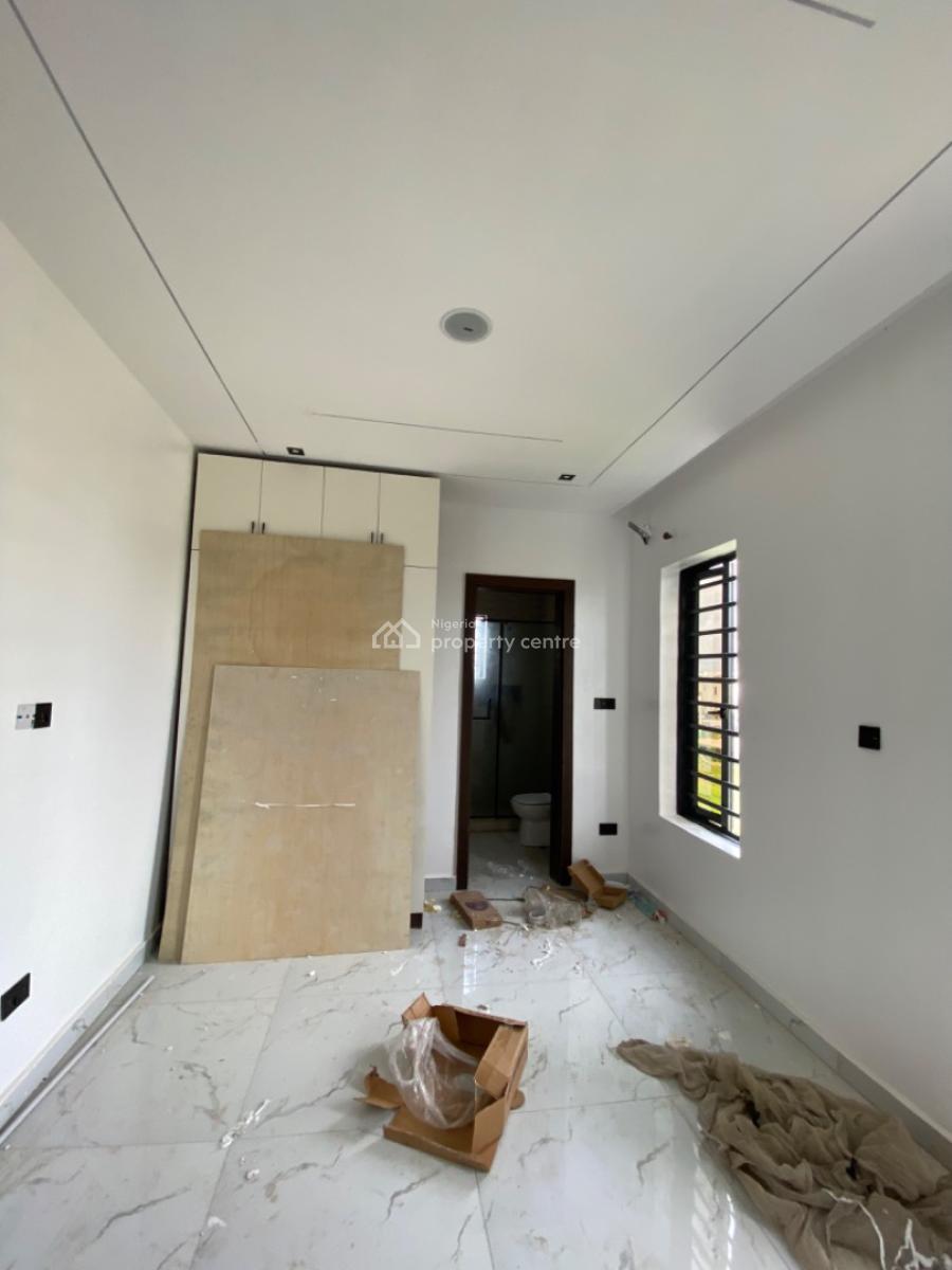 2 Bedroom Apartment, Ikate, Ikate, Lekki, Lagos, Block of Flats for Sale