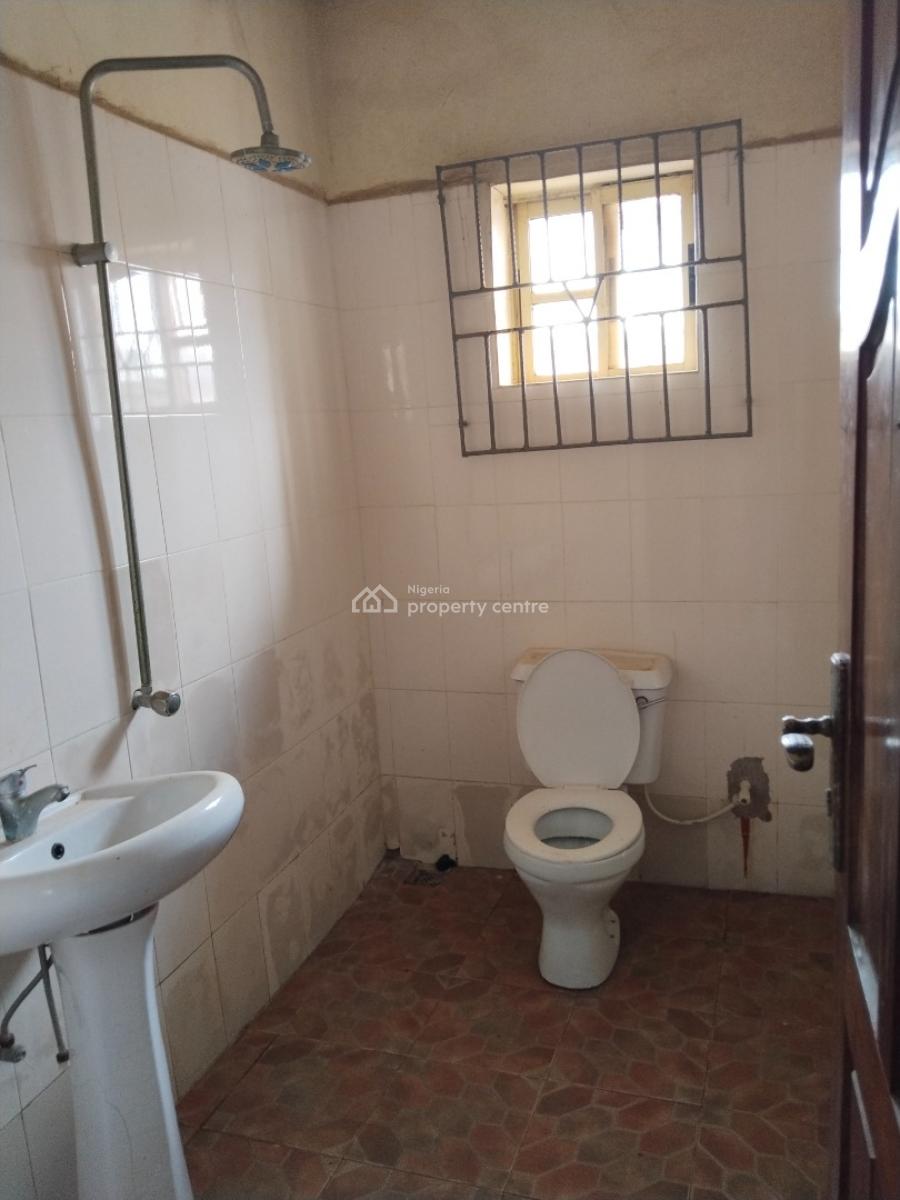 Very Neat 3 Bedroom Flat with Master Bedroom and Visitors Toilet, Oreyo Off Igbe Road, Igbogbo, Ikorodu, Lagos, Flat / Apartment for Rent