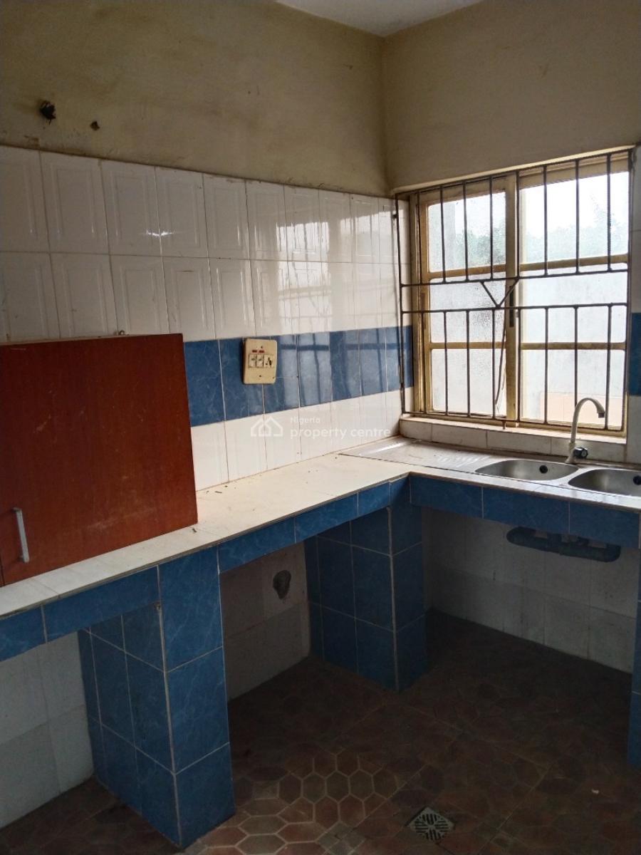 Very Neat 3 Bedroom Flat with Master Bedroom and Visitors Toilet, Oreyo Off Igbe Road, Igbogbo, Ikorodu, Lagos, Flat / Apartment for Rent