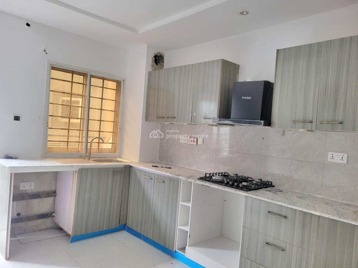 Luxurious and Spacious 2bedroom Apartment, Orchid Road, Lekki, Lagos, Flat / Apartment for Sale