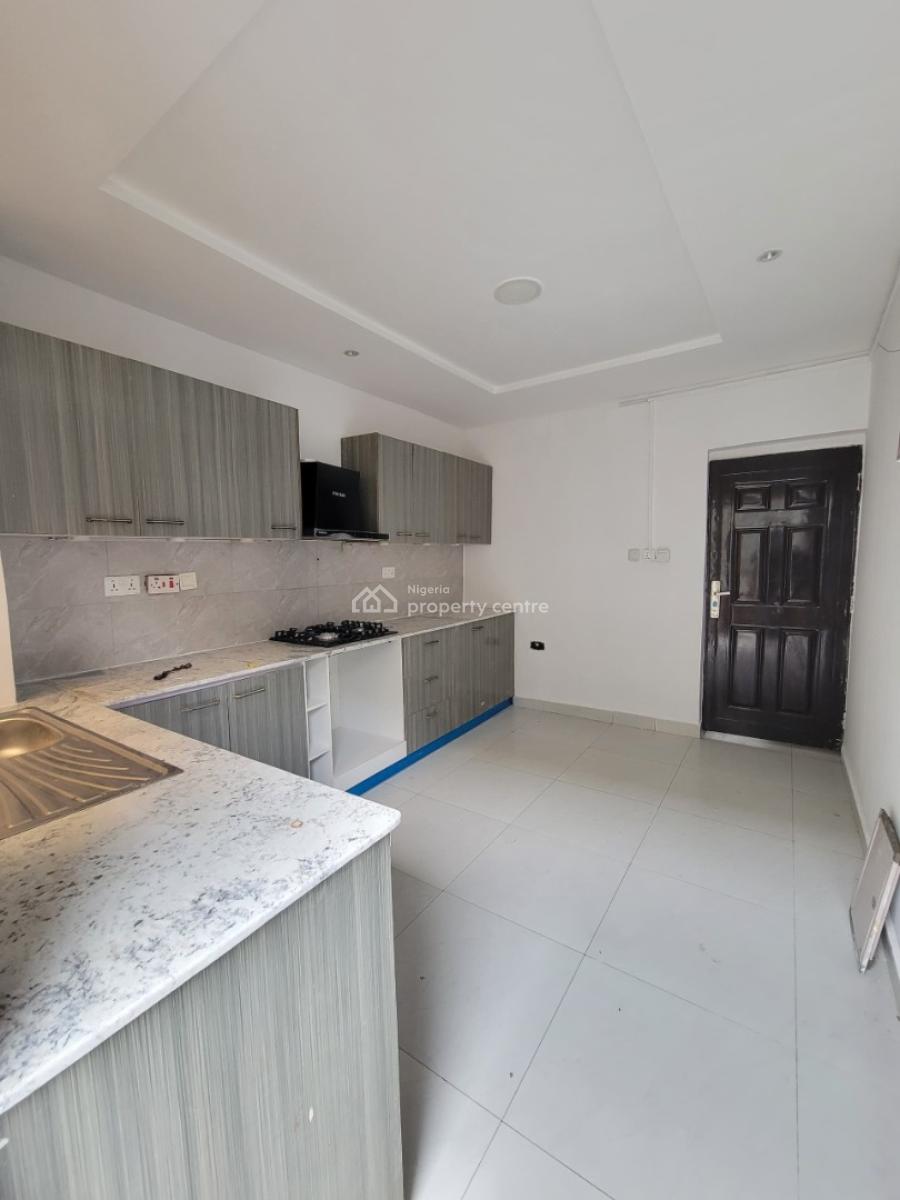 Luxurious and Spacious 2bedroom Apartment, Orchid Road, Lekki, Lagos, Flat / Apartment for Sale