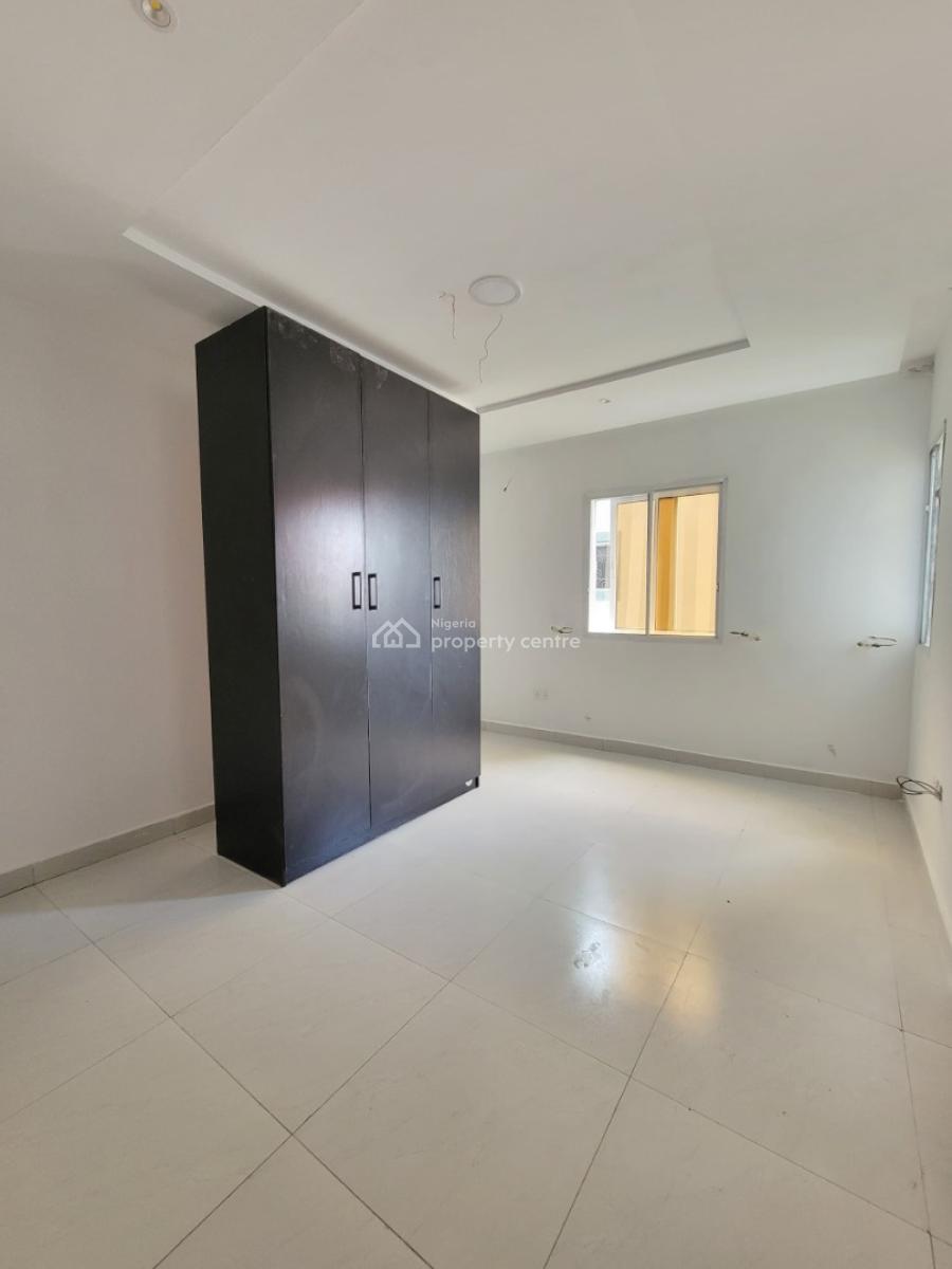Luxurious and Spacious 2bedroom Apartment, Orchid Road, Lekki, Lagos, Flat / Apartment for Sale