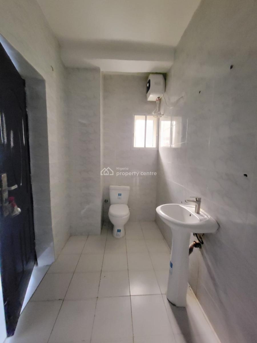 Luxurious and Spacious 2bedroom Apartment, Orchid Road, Lekki, Lagos, Flat / Apartment for Sale