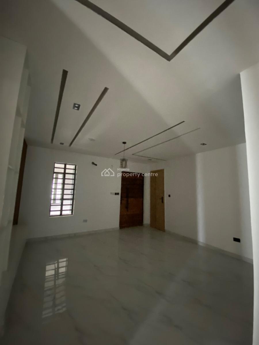 2 Bedroom Apartment, Ikate, Ikate, Lekki, Lagos, Block of Flats for Sale