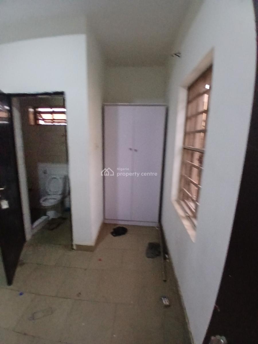 a Mini Self-contained, American International, Durumi, Abuja, Self Contain (single Rooms) for Rent
