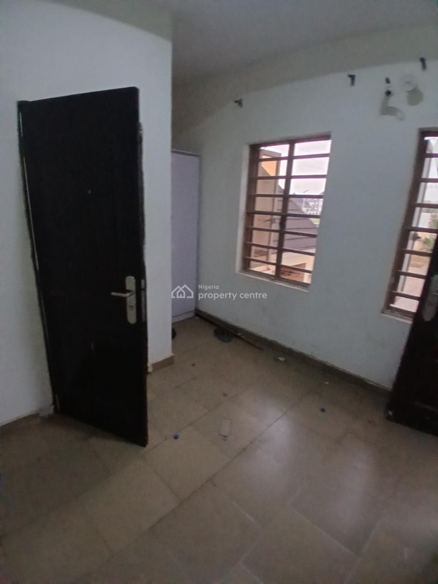 a Mini Self-contained, American International, Durumi, Abuja, Self Contain (single Rooms) for Rent