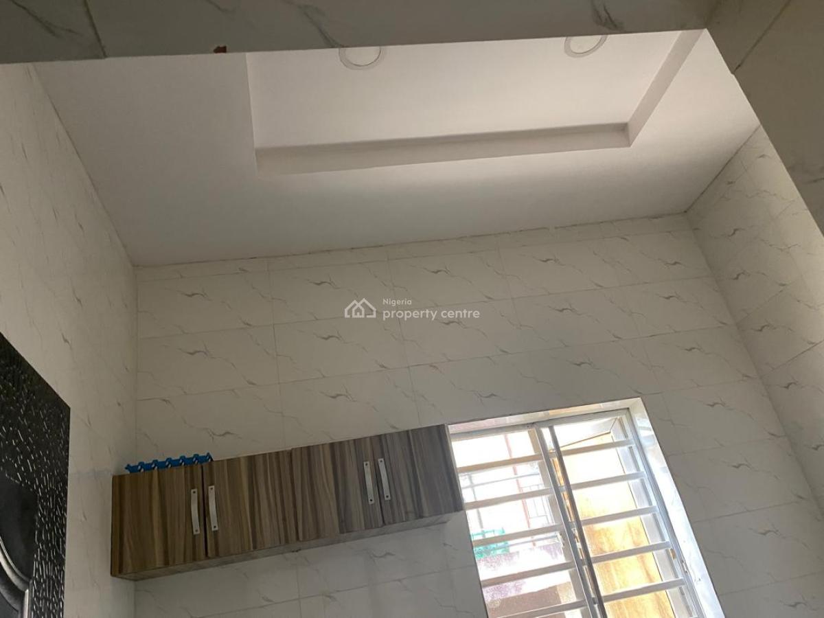 Neat 2 Bedroom Flat at Therra Annex Sangotedo Ajah Lekki, Therra Annex, Ajah, Lagos, Flat / Apartment for Rent