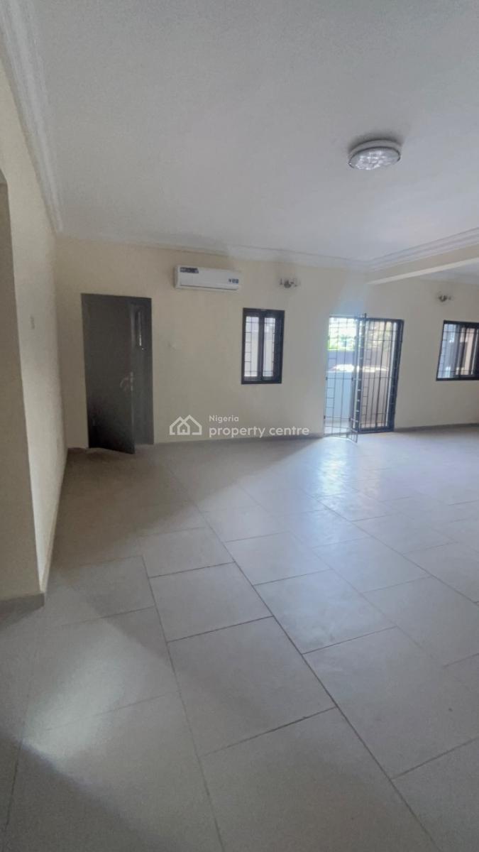 Spacious 3 Bedroom Apartment, Lekki Phase 1, Lekki, Lagos, Flat / Apartment for Rent