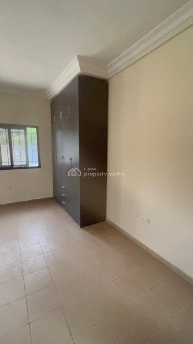 Spacious 3 Bedroom Apartment, Lekki Phase 1, Lekki, Lagos, Flat / Apartment for Rent