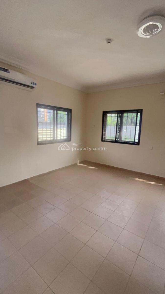 Spacious 3 Bedroom Apartment, Lekki Phase 1, Lekki, Lagos, Flat / Apartment for Rent