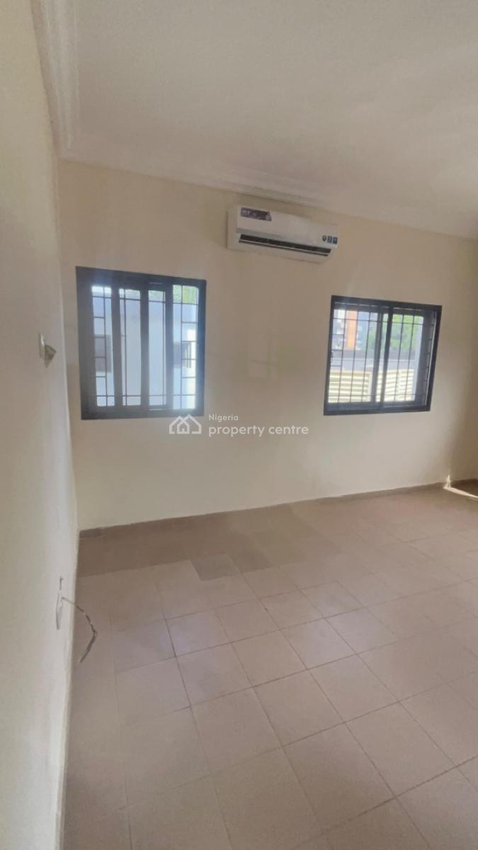 Spacious 3 Bedroom Apartment, Lekki Phase 1, Lekki, Lagos, Flat / Apartment for Rent