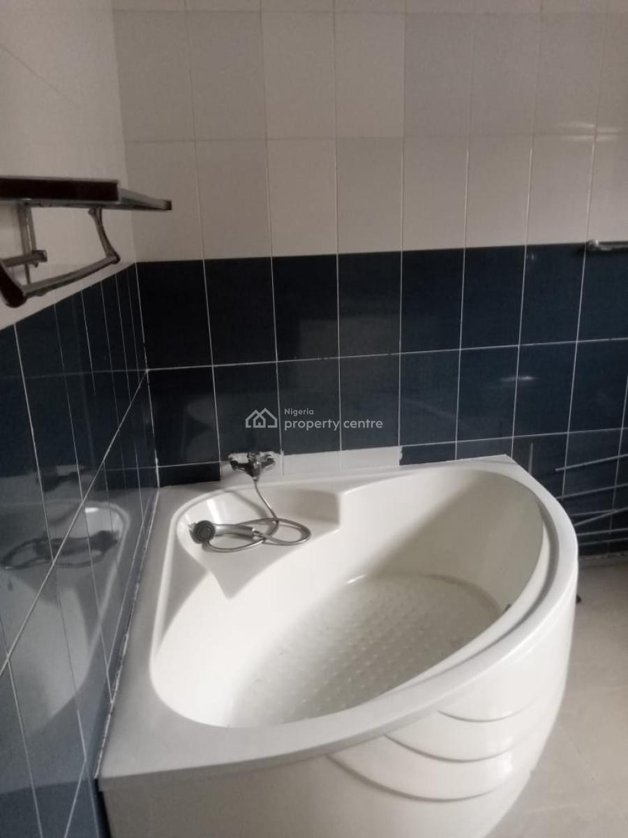 Spacious 5-bedroom, Victoria Garden City, Lekki, Lagos, Detached Duplex for Rent