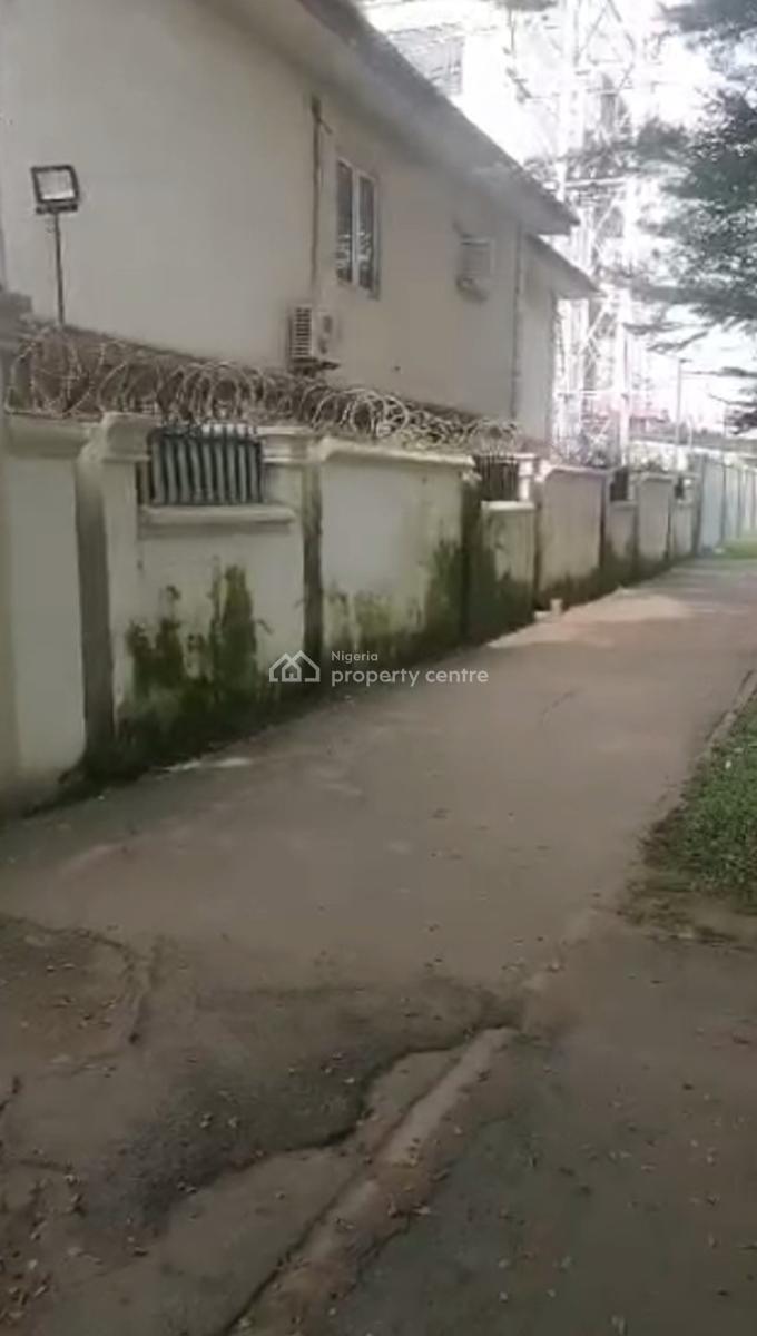 Demolishable Old Building on a 1200 Sqm of Land, Utako, Abuja, Residential Land Joint Venture