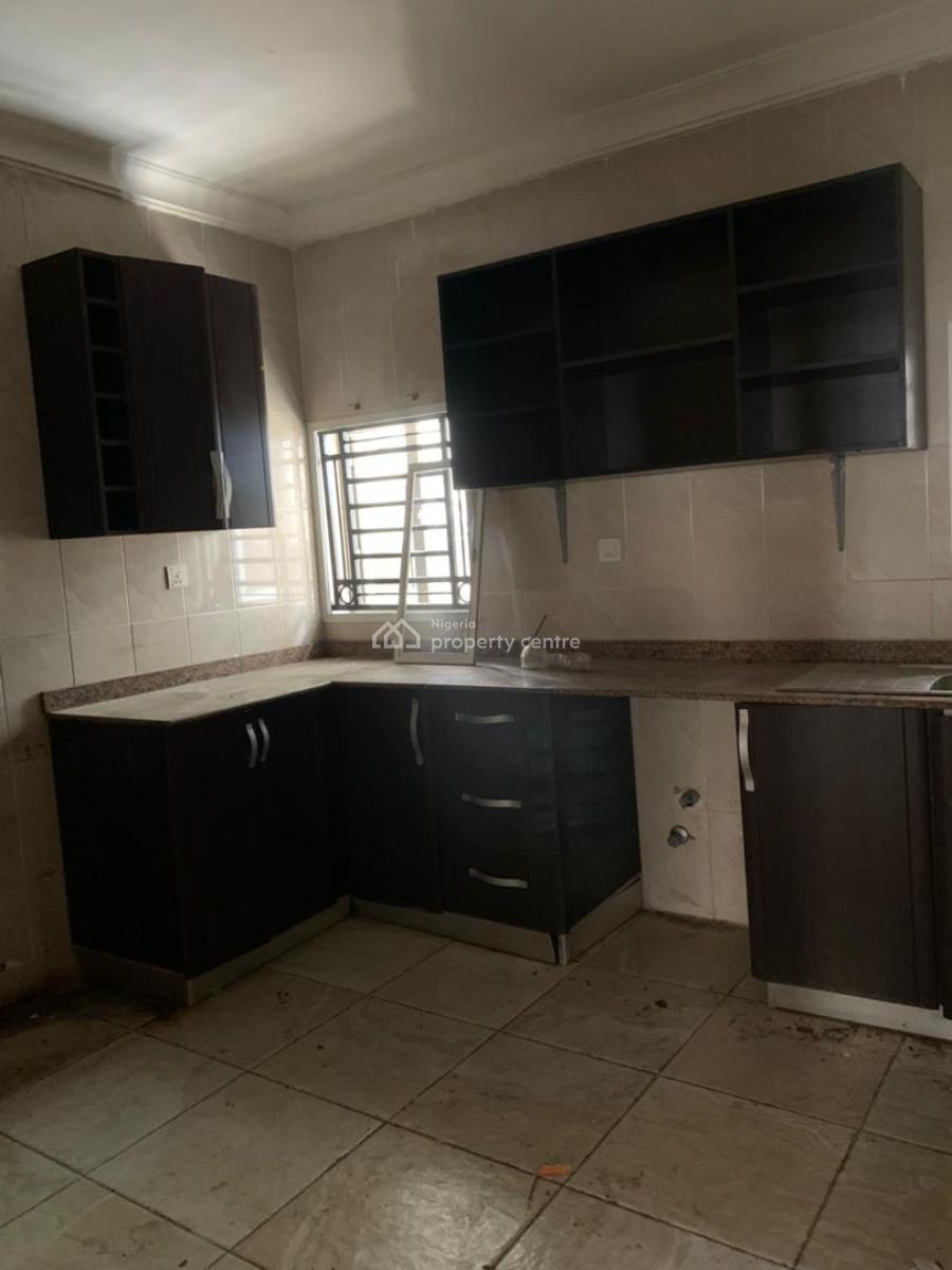 Neat 4 Bedroom Terrace Duplex, Osapa, Lekki, Lagos, Terraced Duplex for Rent