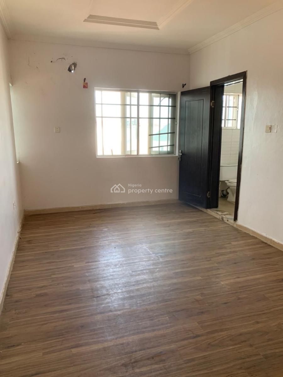 Spacious 3 Bedroom Apartment, Osapa, Lekki, Lagos, Flat / Apartment for Rent
