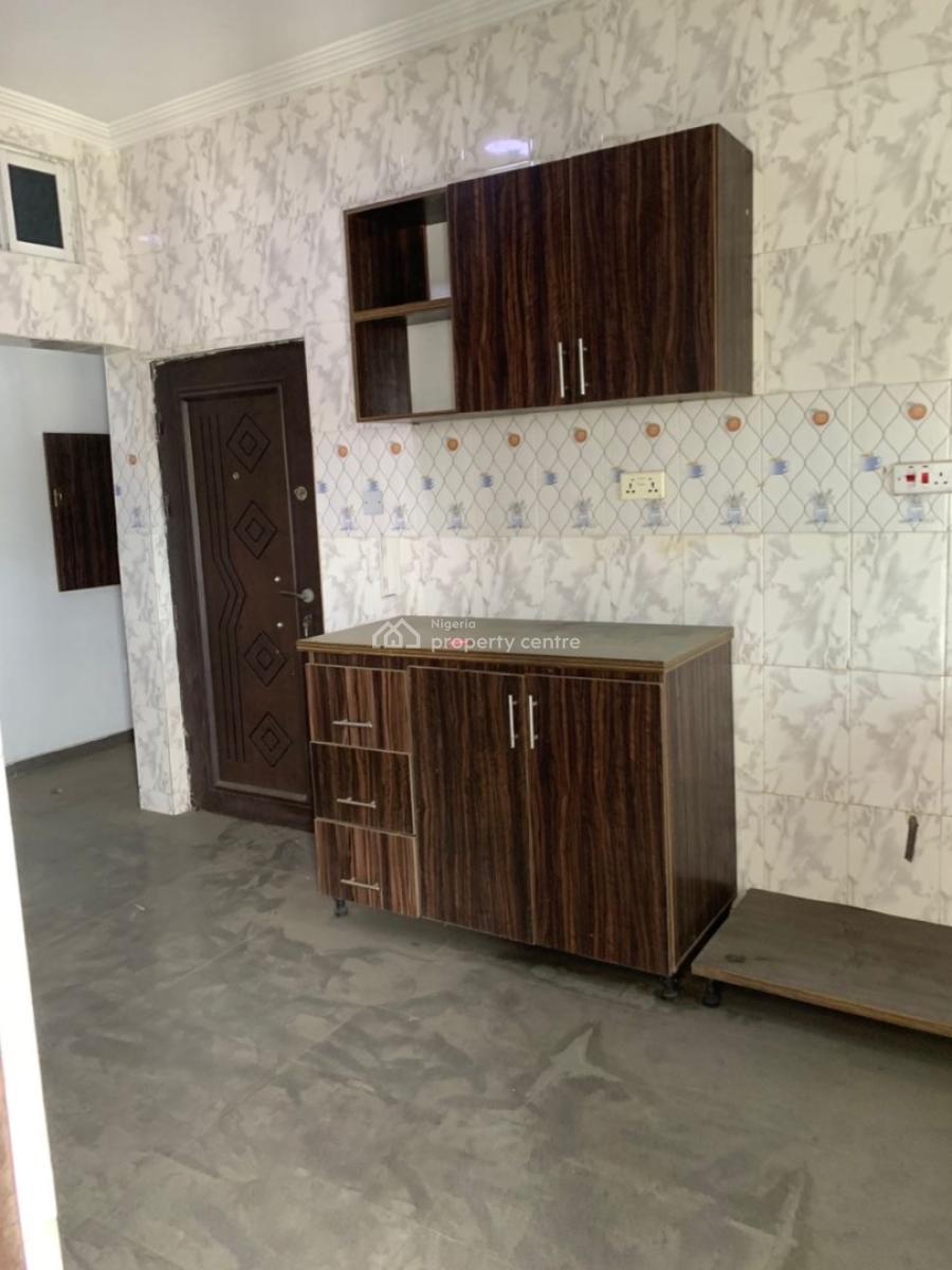 Spacious 3 Bedroom Apartment, Osapa, Lekki, Lagos, Flat / Apartment for Rent