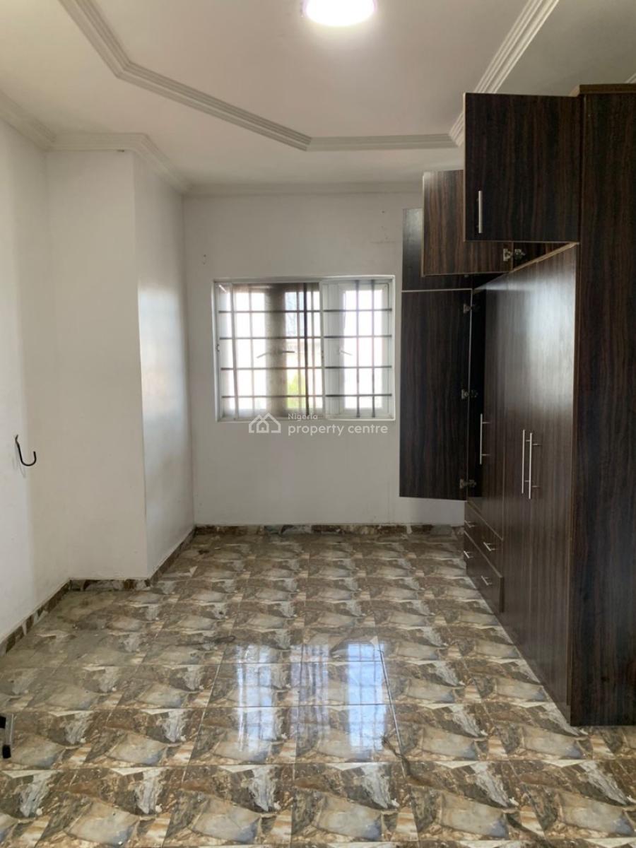 Spacious 3 Bedroom Apartment, Osapa, Lekki, Lagos, Flat / Apartment for Rent