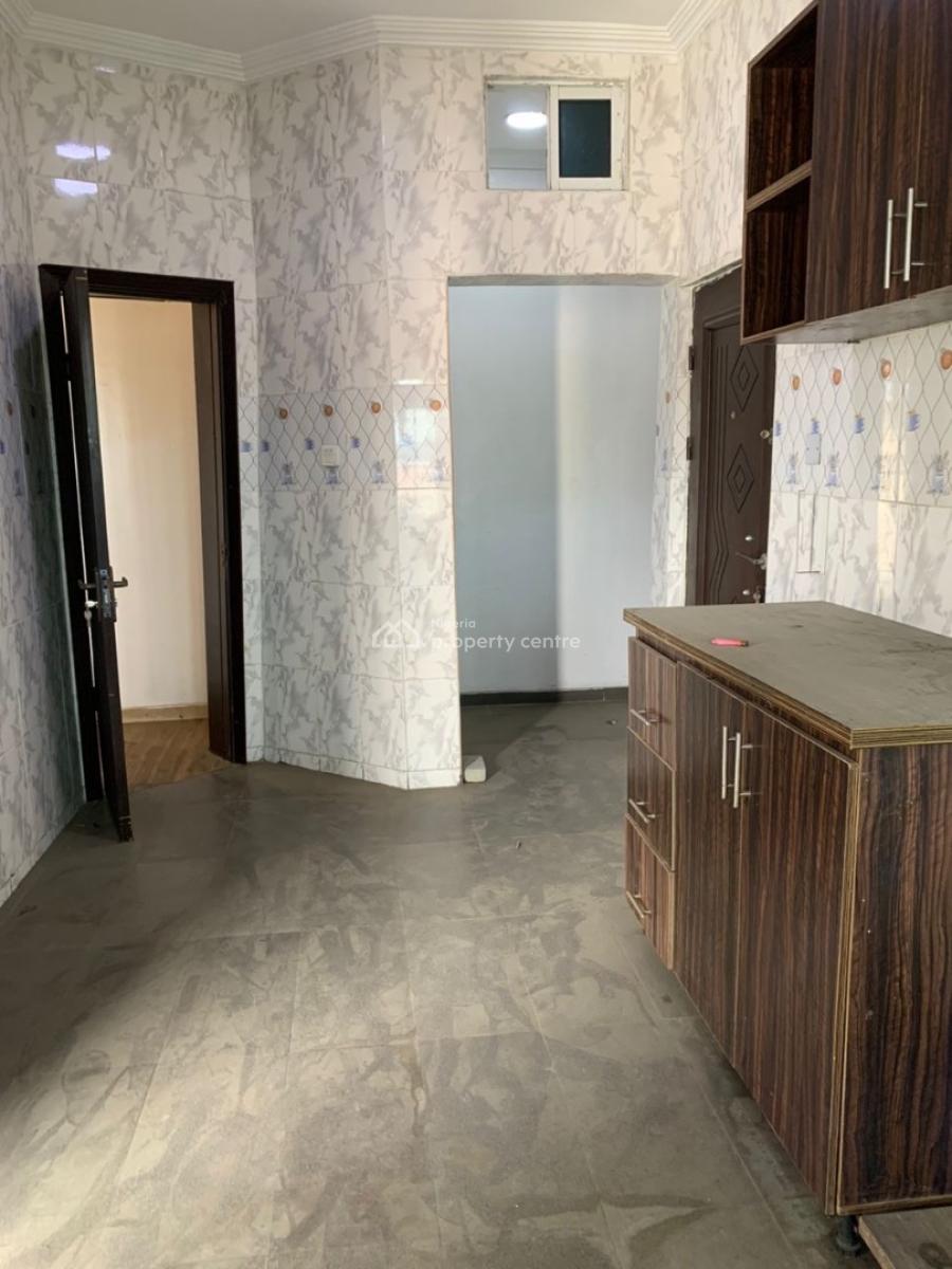 Spacious 3 Bedroom Apartment, Osapa, Lekki, Lagos, Flat / Apartment for Rent