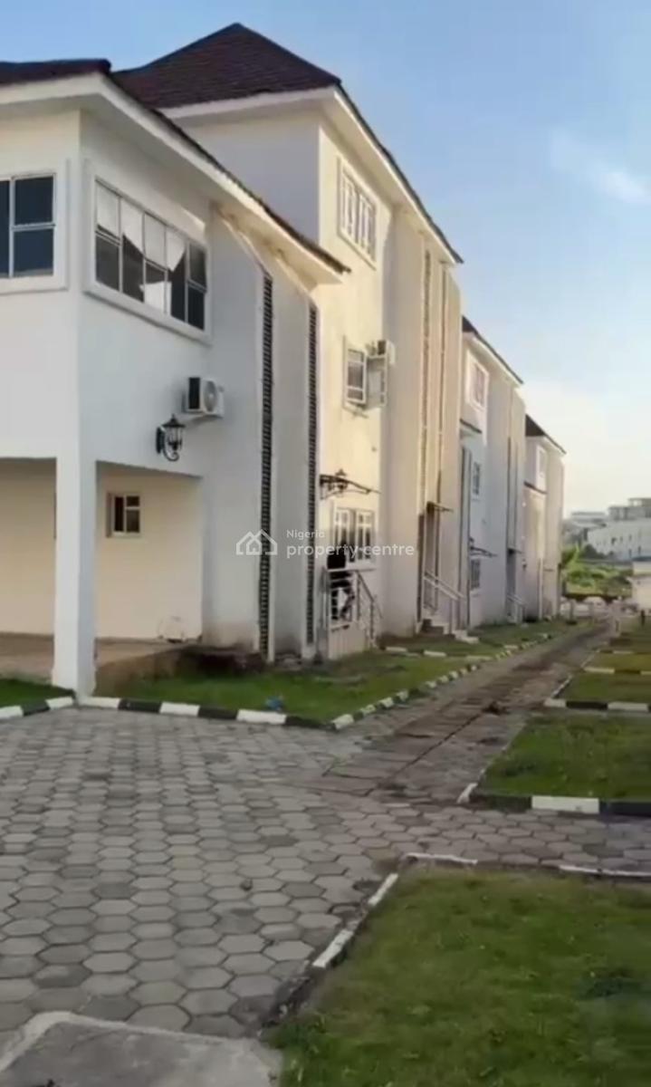 Mini Estate, Guzape District, Abuja, Commercial Property for Sale