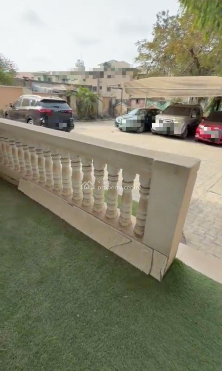 Luxury Spacious Standard 3 Bedroom Apartment  with Bq, Utako, Abuja, Flat / Apartment for Rent