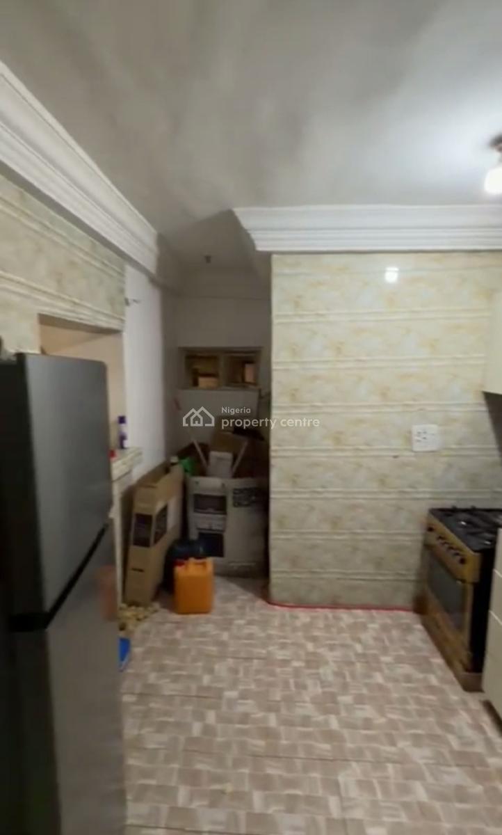 Luxury Spacious Standard 3 Bedroom Apartment  with Bq, Utako, Abuja, Flat / Apartment for Rent