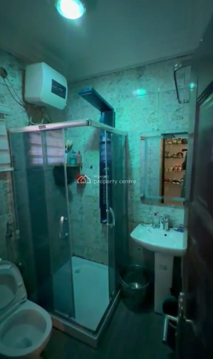 Luxury Spacious Standard 3 Bedroom Apartment  with Bq, Utako, Abuja, Flat / Apartment for Rent