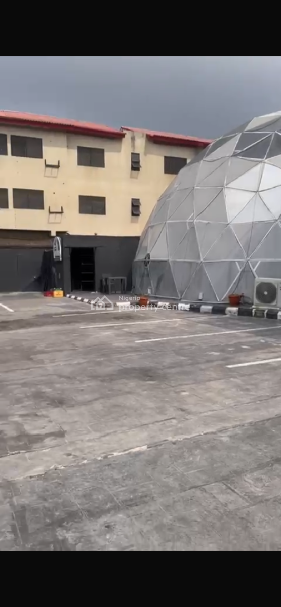 Commercial Property, Osolo Way, Isolo, Lagos, Restaurant / Bar for Sale