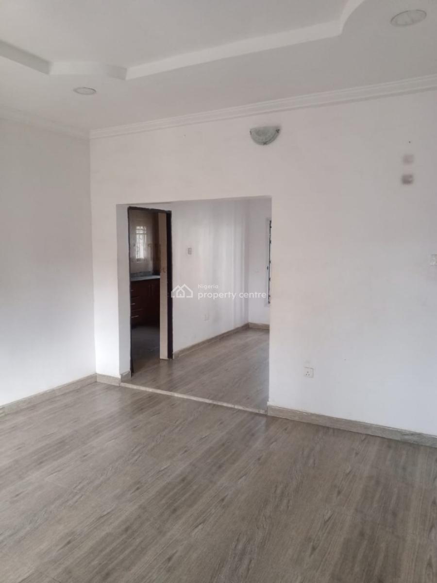 3 Bedroom Flat on Science Rd Unilag Estate Magodo Phase 1 Residential, Unilag Estate Magodo Phase 1, Gra Phase 1, Magodo, Lagos, Flat / Apartment for Rent
