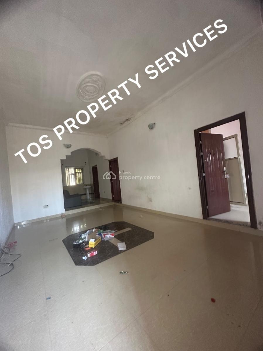 Spacious 3 Bedroom Flat + Balconies, in a Nice & Serene Neighborhood, Yaba, Lagos, Flat / Apartment for Rent