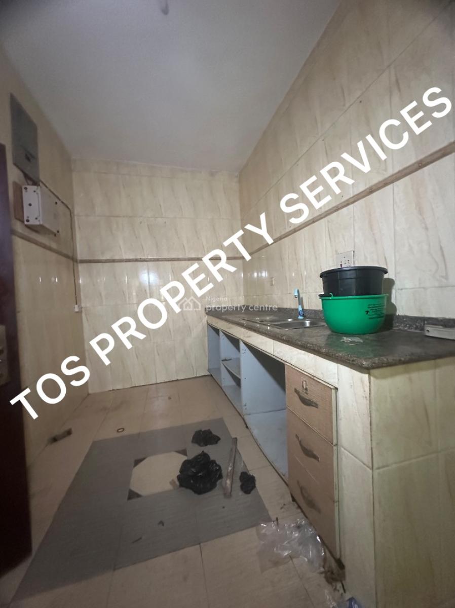 Spacious 3 Bedroom Flat + Balconies, in a Nice & Serene Neighborhood, Yaba, Lagos, Flat / Apartment for Rent