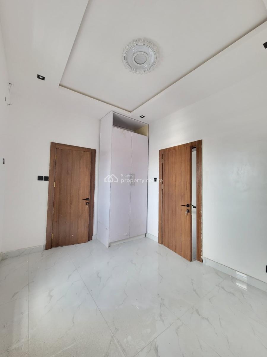 Clean 1 Bedroom Flat, Orchid Road, Lekki, Lagos, Mini Flat (room and Parlour) for Sale