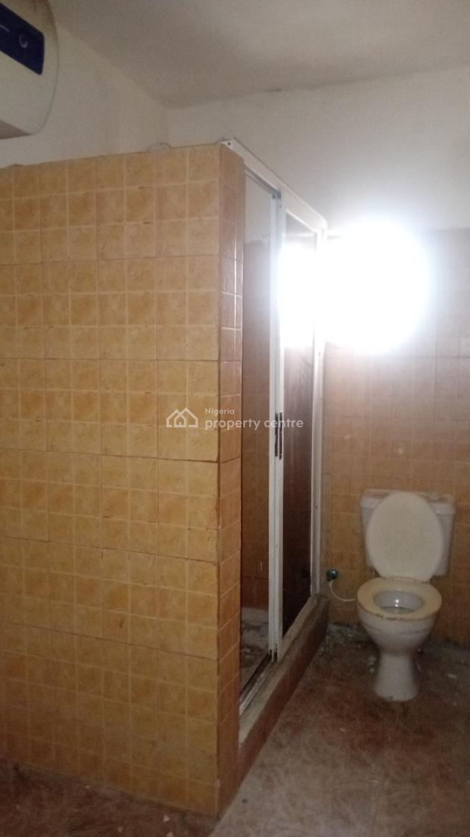 Newly Renovated 3bedroom Apartment, 6 Linus Emmanuel Street, Sunny Estate, Ado, Ajah, Lagos, Flat / Apartment for Rent