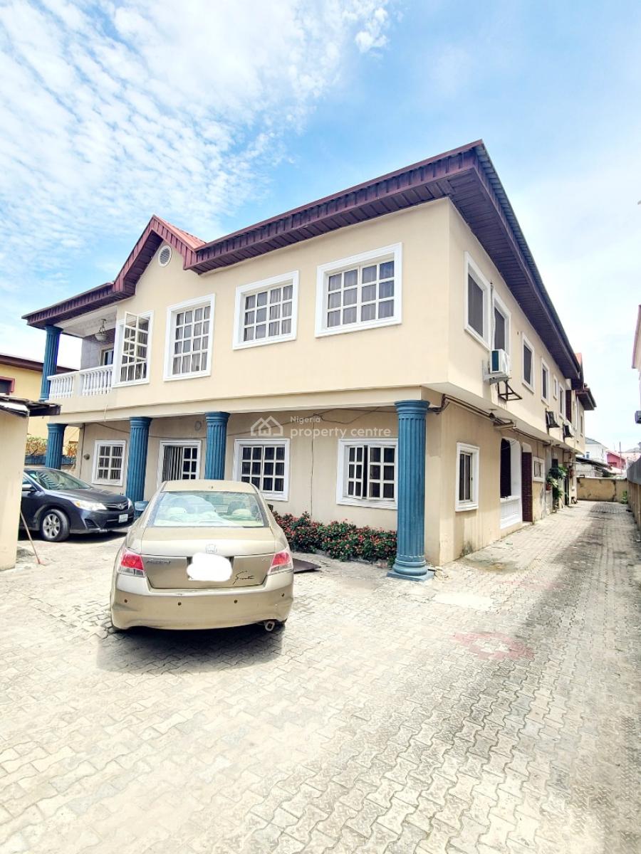 Newly Renovated 3 Bedroom Flat Self Service, Agungi/idado Estate, Agungi, Lekki, Lagos, Flat / Apartment for Rent