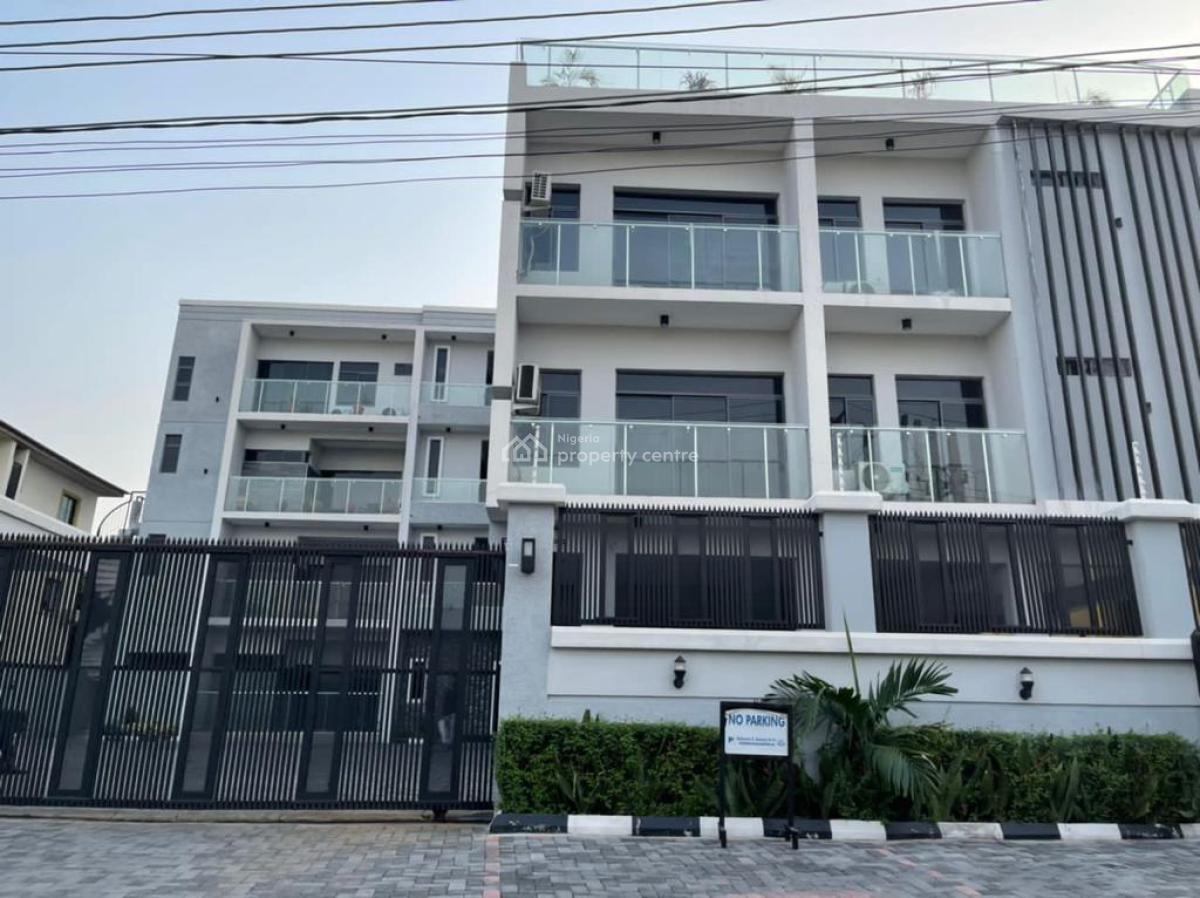 Luxurious and Smart Service 3 Bedroom Flat Upstairs with a Room Bq, Off Admiralty, Lekki Phase 1, Lekki, Lagos, Flat / Apartment for Rent