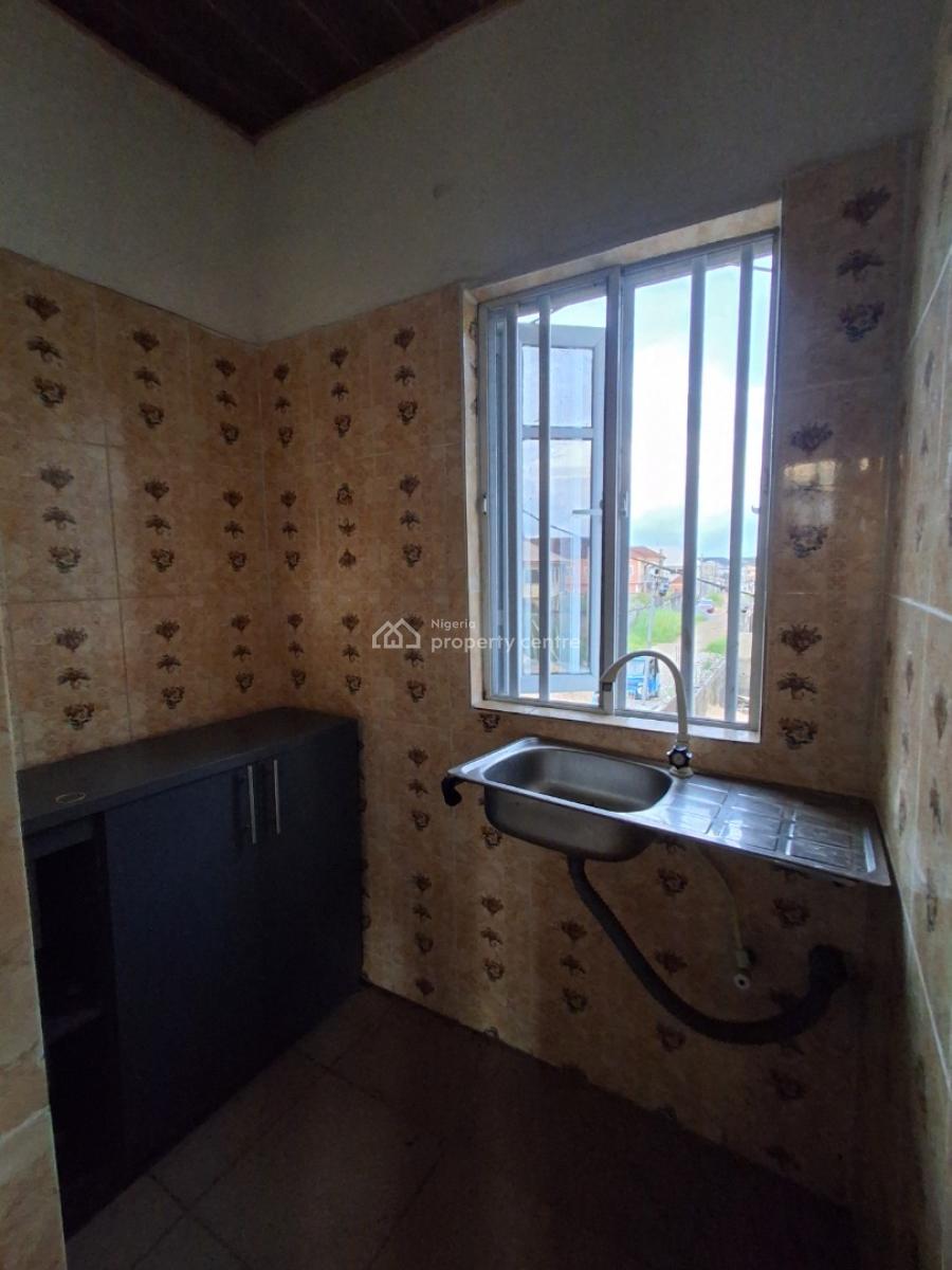 Selfcon Upstairs, in an Estate, Badore, Ajah, Lagos, Self Contain (single Rooms) for Rent