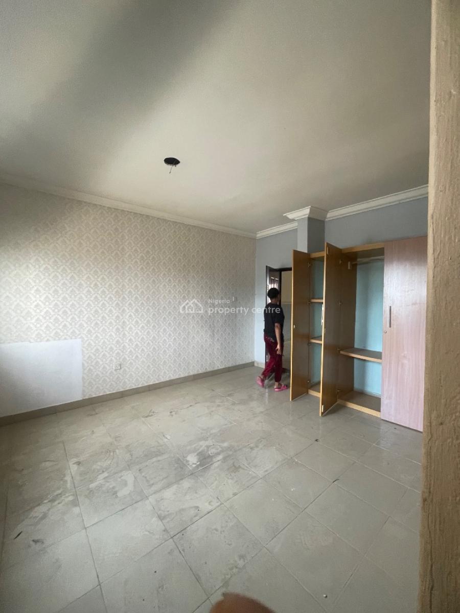 Spacious 3 Bed Upstairs, Ado, Ado, Ajah, Lagos, House for Rent