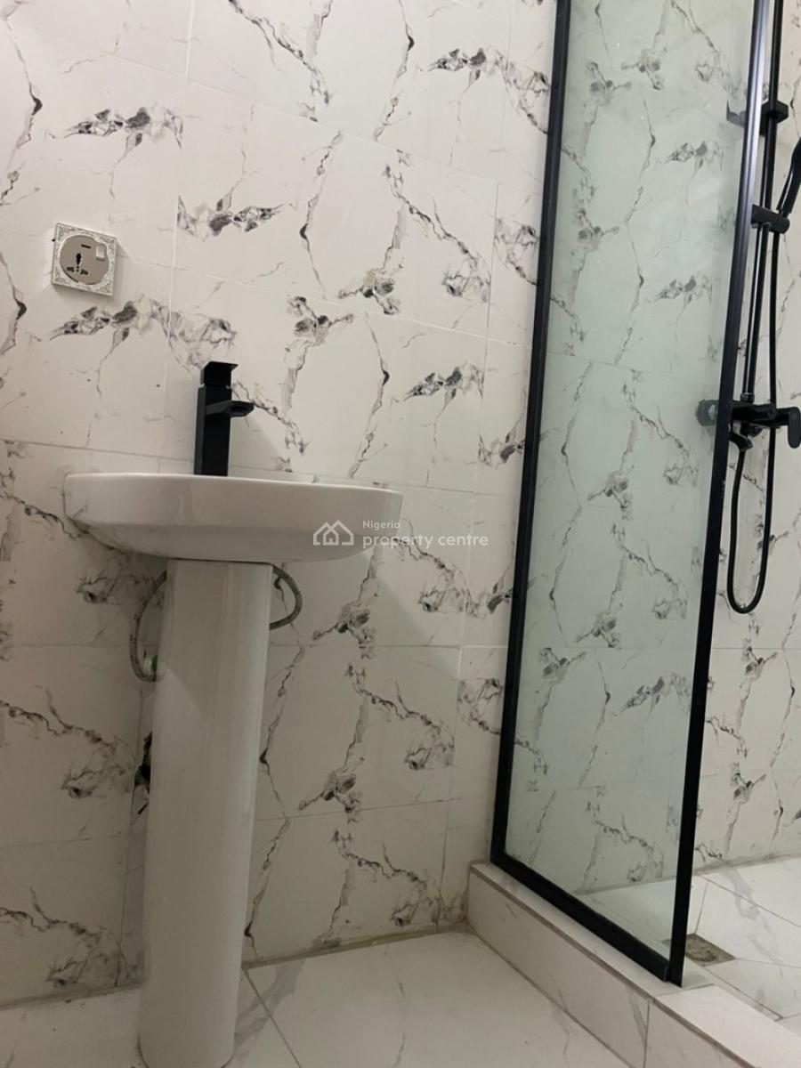 Luxury Living in Ikota, Lekki Newly Built 4 Bedroom Semi-duolex, Ikota, Lekki, Lagos, Semi-detached Duplex for Rent