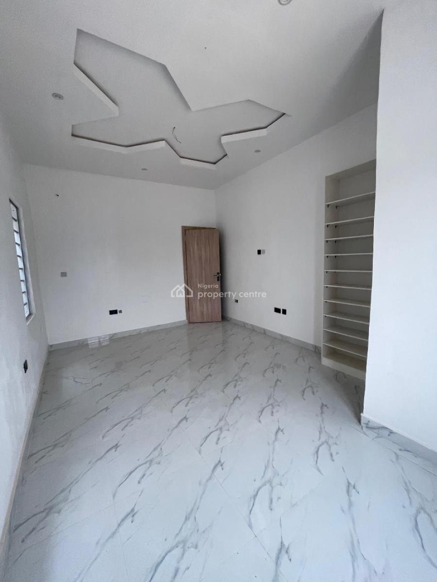 3 Bedroom Flat in Ikorodu Perfect Area, Ginti Ikorodu Lagos in a Good and Secure Location, Ikorodu, Lagos, Detached Bungalow for Sale