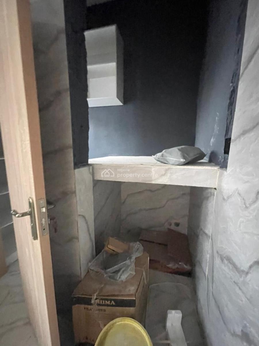 3 Bedroom Flat in Ikorodu Perfect Area, Ginti Ikorodu Lagos in a Good and Secure Location, Ikorodu, Lagos, Detached Bungalow for Sale