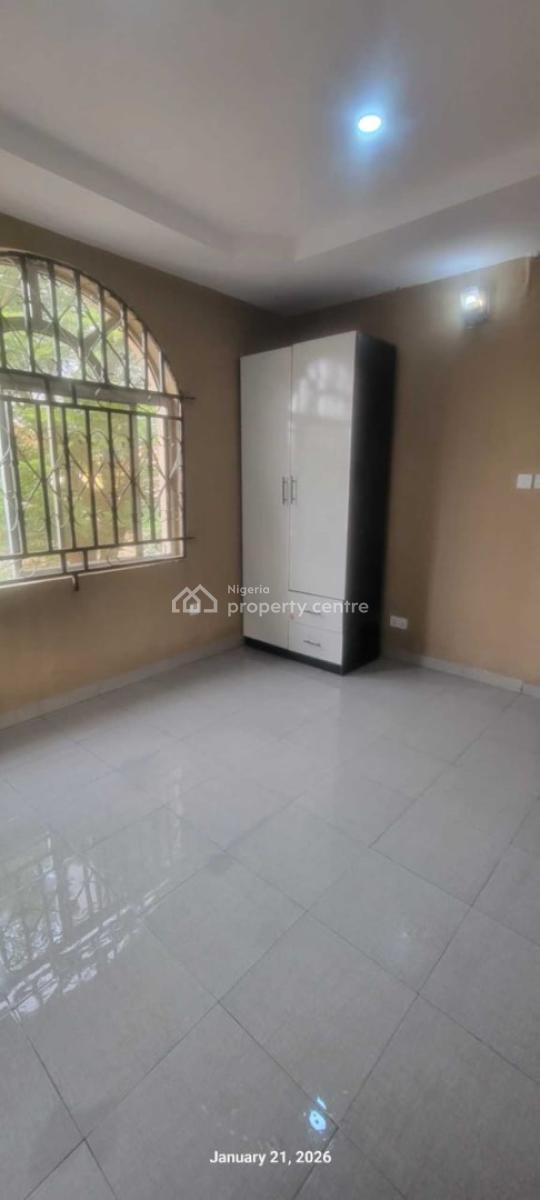 4 Bedroom Duplex Converted to 4 Unit of Mini Flat in Lekki Phase 0ne, Off Admiralty, Lekki Phase 1, Lekki, Lagos, Flat / Apartment for Rent